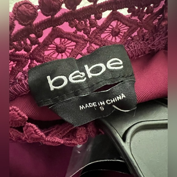 BEBE Ruffle Bell Sleeve Romper, size Small, NWT - Picture 6 of 13